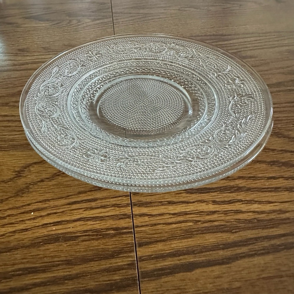 2 Trellis 7" Salad plates clear vintage fleur-de-lis diamond Malaysia dish